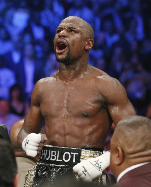 Floyd Mayweather Jr. a Manny Pacquiao elleni győztes meccs után - fotó: MTI/AP/John Locher