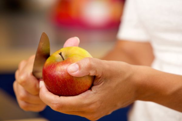 Miért ne egyen almát, ha allergiás a nyírfapollenre?