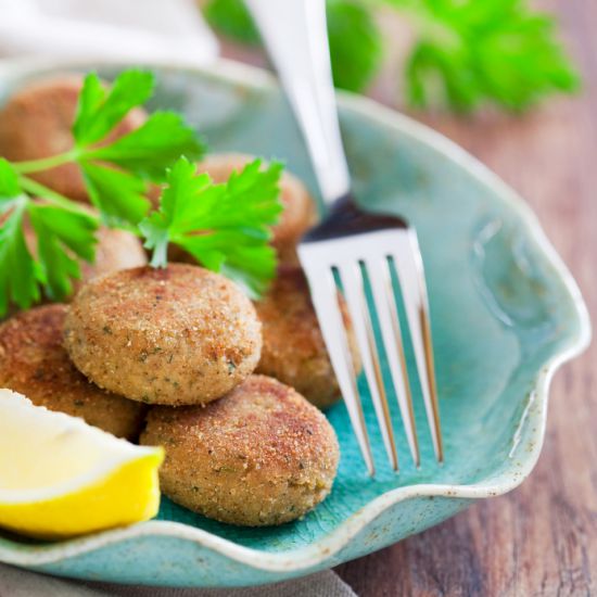 Tonhalszelet zöldfűszeres panírban - Egészségséf