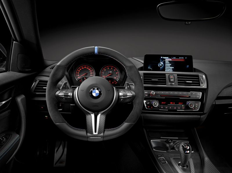 bmwm2coupemperformance11