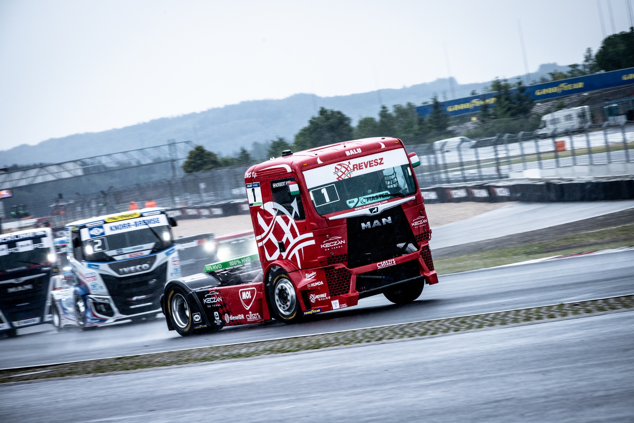 kamion eb kiss norbert elso es negyedik helye mostban