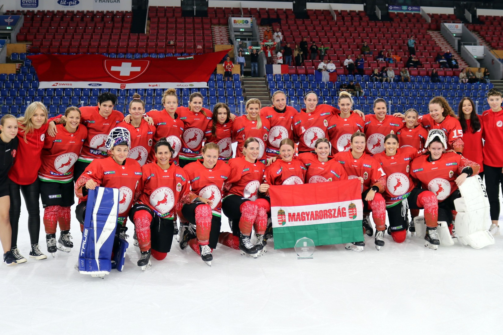 kloteni noi hokitorna cortina letettuk az alapokat