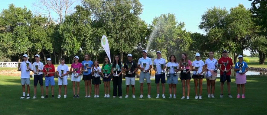 A Golfmagazinban is dübörög a szezon 48 a golfmagazinban is duborog a szezon