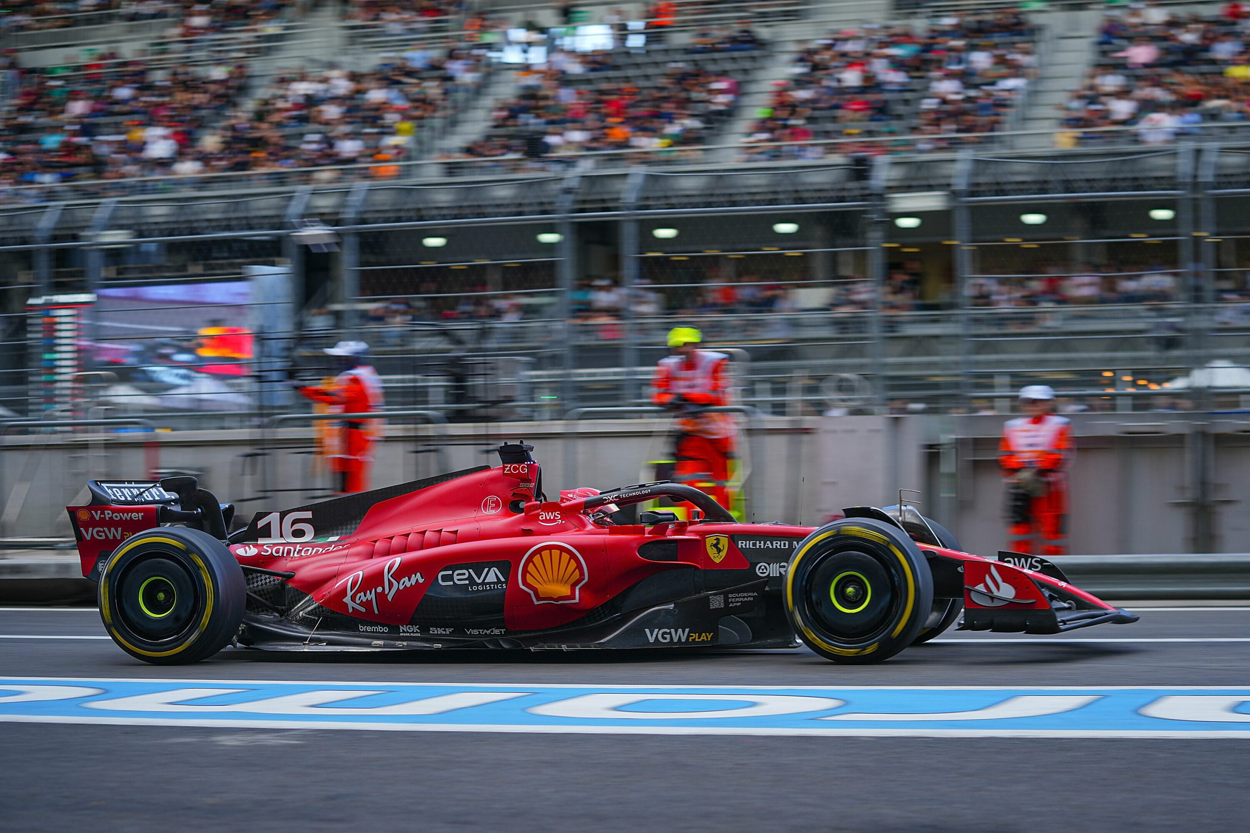 idomero utan mexikoban a ket ferrari startoltat az elso sorbol scaled