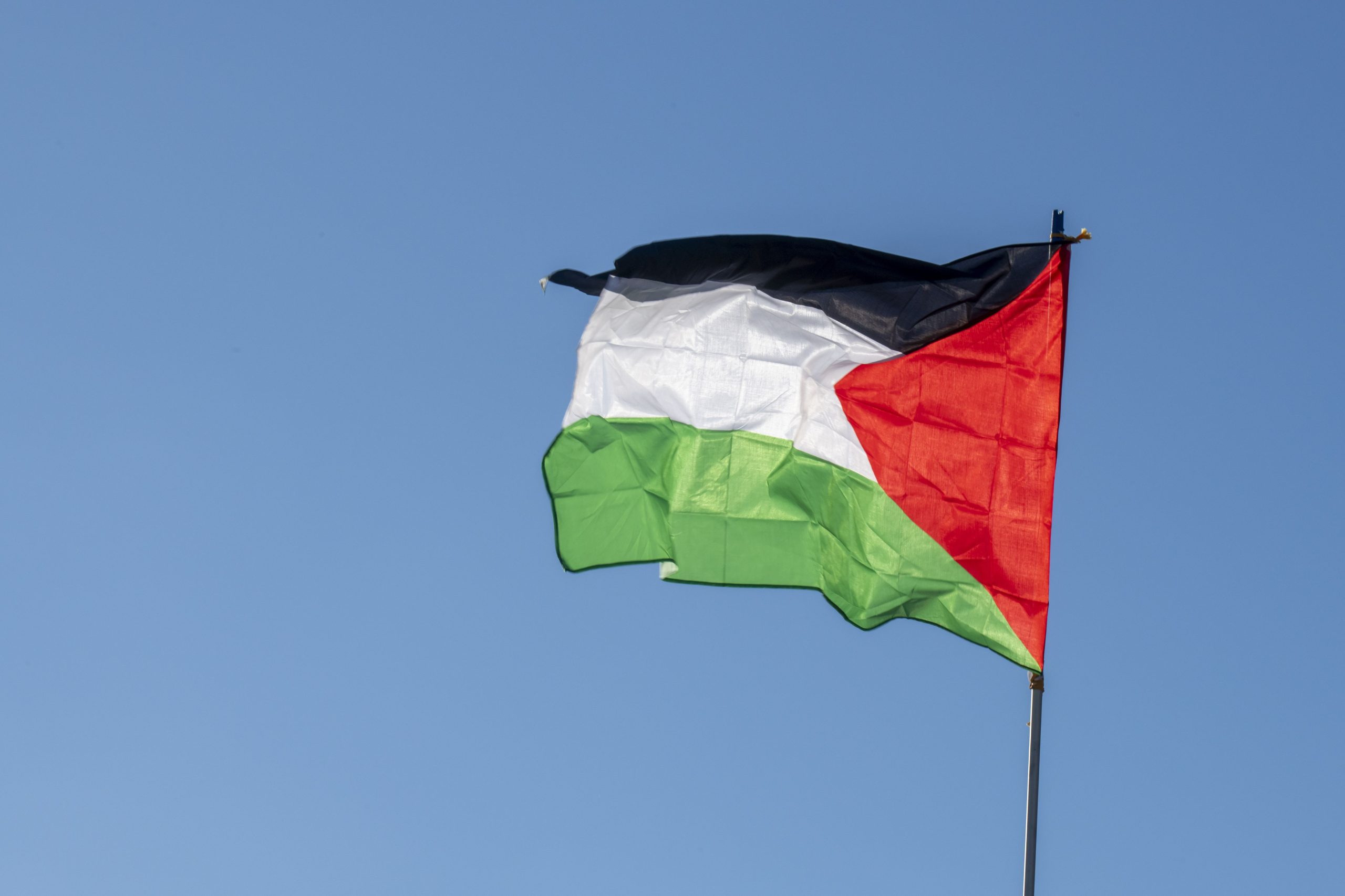 palesztin zaszlokat lengettek egy bl meccsen video scaled