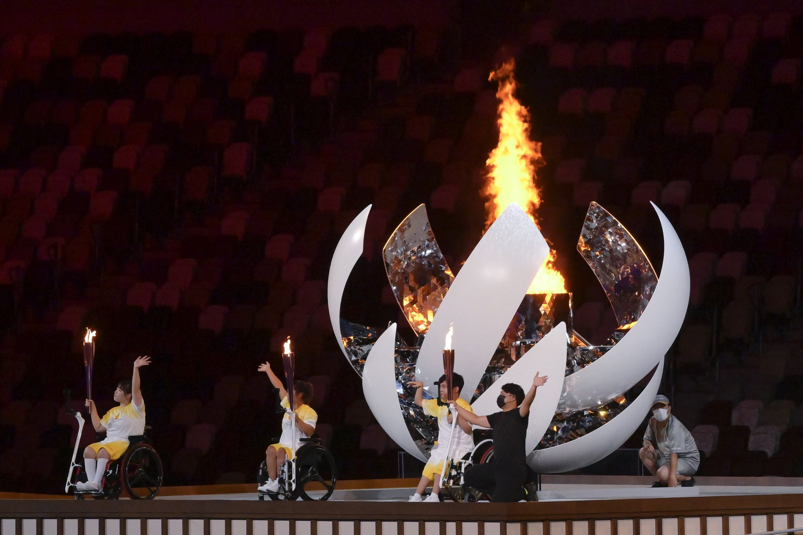 a paralimpia szulofoldjerol indul a faklya scaled