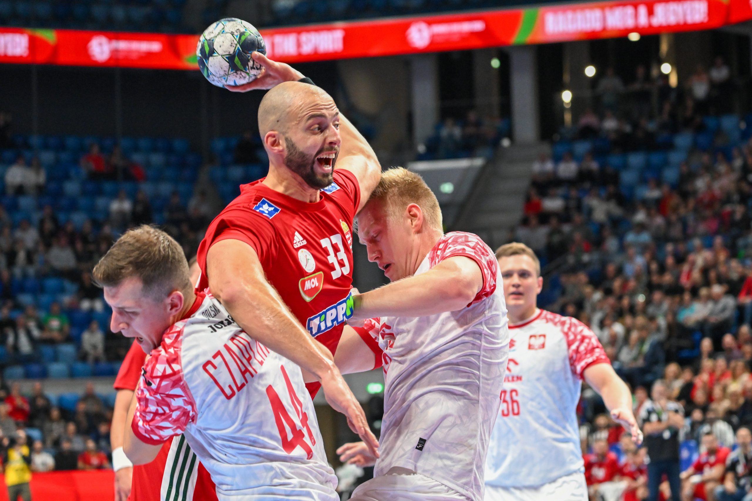 ferfi kezilabda eb negygolos magyar siker a lengyelek ellen scaled