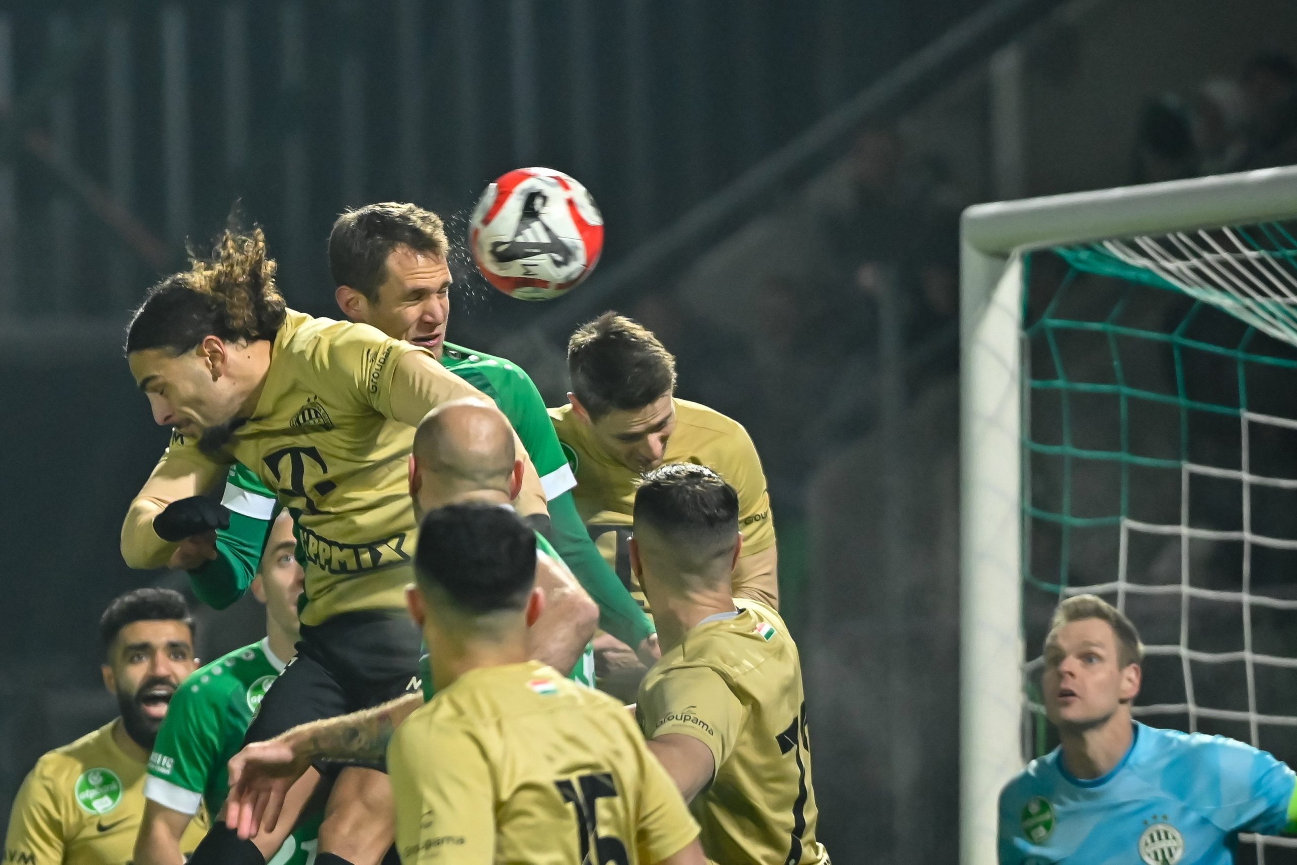 labdarugo nb i a paks a ferencvaros legyozesevel elen zarja az evet scaled