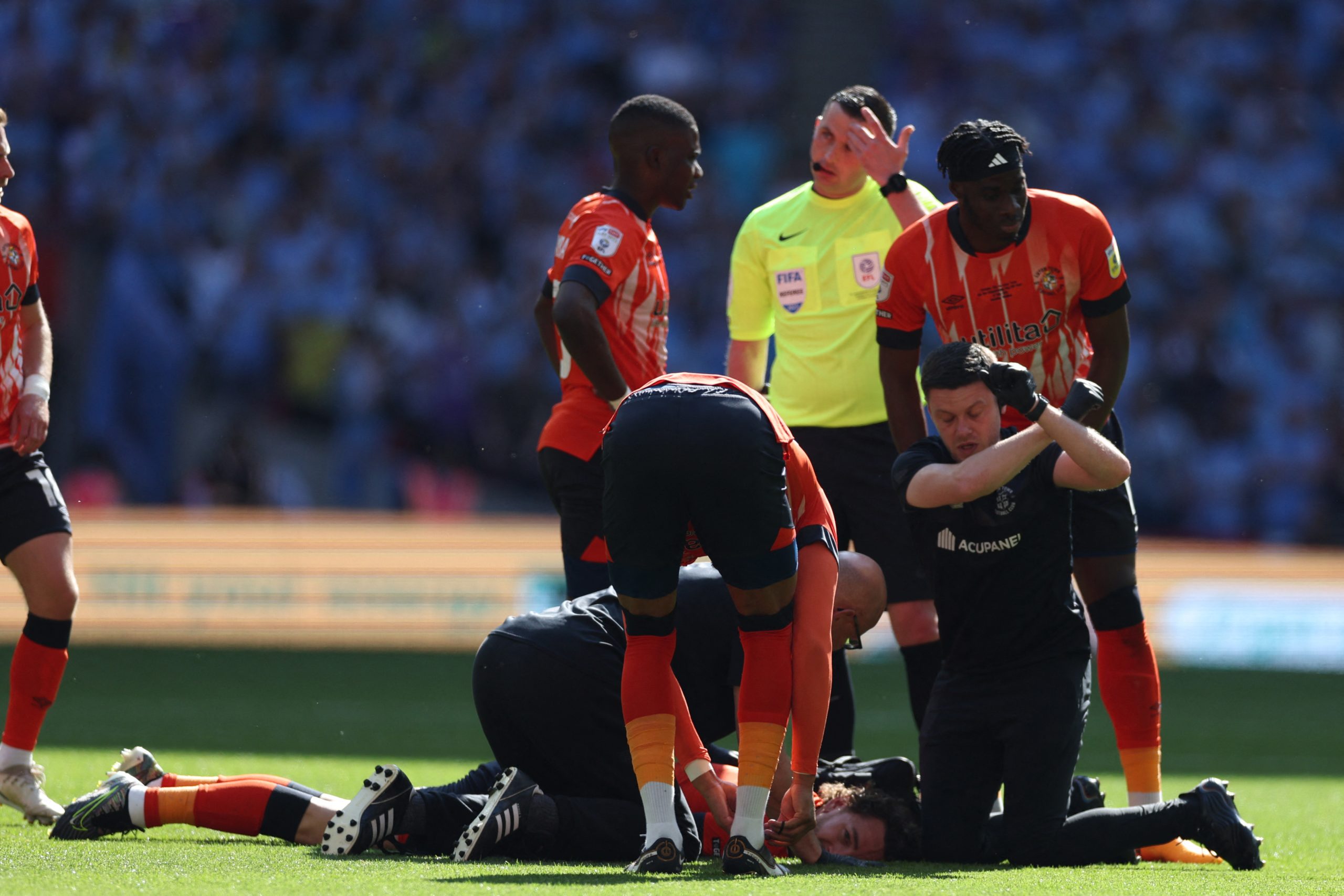 premier league teljes egeszeben ujrajatsszak kerkezek felbeszakadt meccset scaled