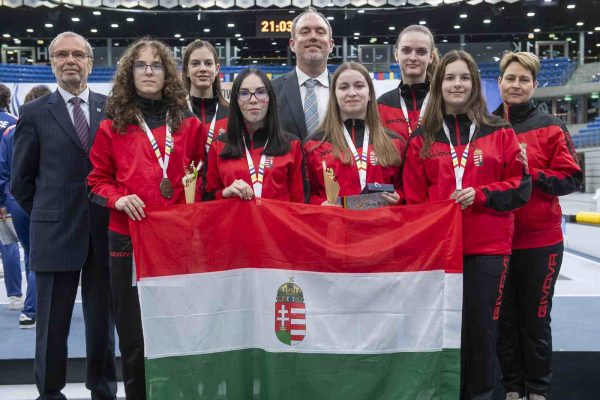 Teke-vb: Bronzérmes az U19-es lánycsapat!