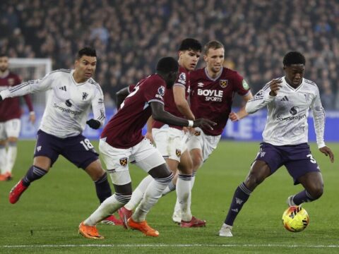 a raadasban mentett pontot a manchester united