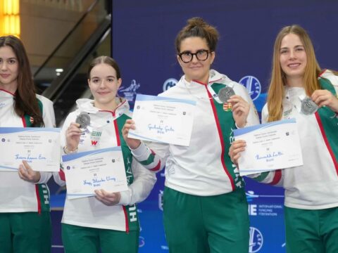 ezustermes a noi parbajtorcsapat