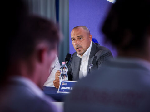 fontos a fiatalok sportolasra osztonzese