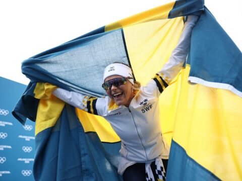 frida karlsson nyerte a noi sifutok szabadstilusu versenyet