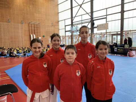 Magyar taekwondósok az M2-n