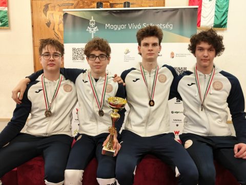 ludovikas es vasarhelyi siker