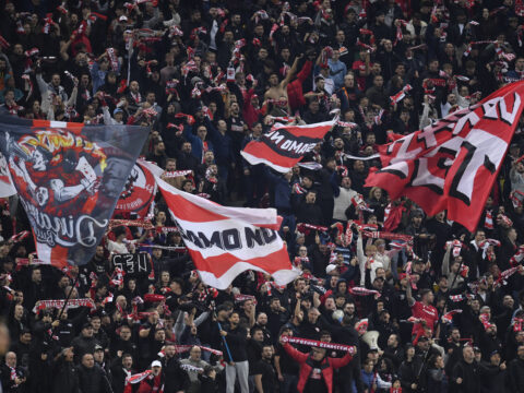 magyarokat gyalaztak a bukaresti dinamo szurkoloi