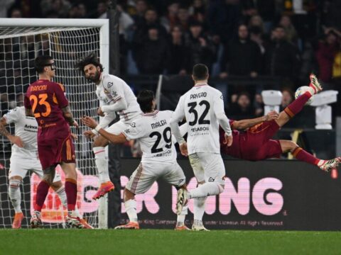 megint kikapott a napoli ujra gyozott a roma