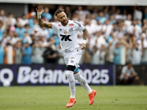 neymar bejelentette visszavonulasat