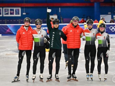 rovidpalyas gyorskorcsolya a magyar ferfi valto a kisdontoben folytatja