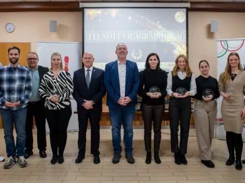 tekeunnep vilagklasszisokkal