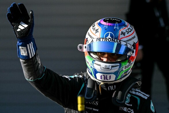 Antonelli a pole pozícióban Sanghajban Antonelli a pole pozícióban Sanghajban