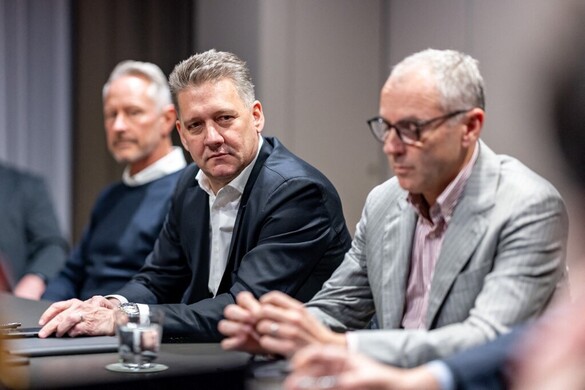 Két futam után távozott az Audi csapatfőnöke