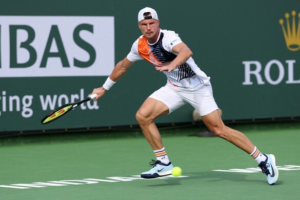 Fucsovics kétszettes sikerrel kezdett Fucsovics kétszettes sikerrel kezdett