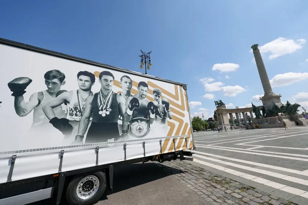 #Papp100 Legenda az utakon: tisztelgés 40 tonnán! #Papp100 Legenda az utakon: tisztelgés 40 tonnán!