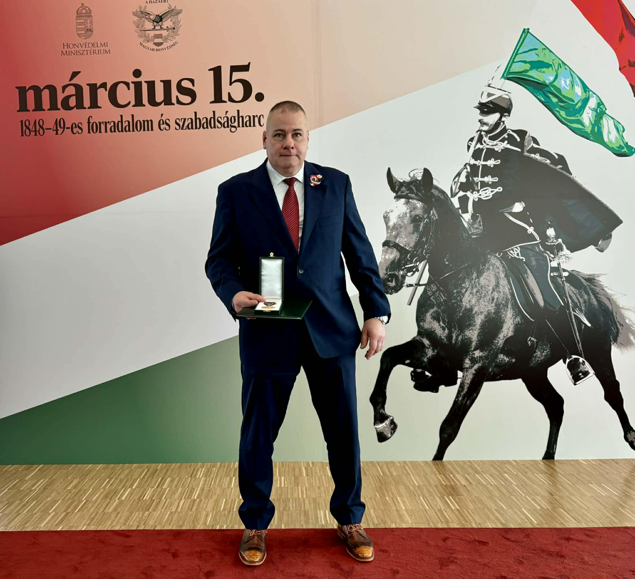 Állami kitüntetést kapott Csabai Atilla Állami kitüntetést kapott Csabai Atilla