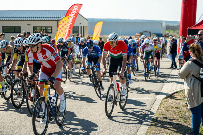 Ilyen volt a szezonnyitó 6. IPARK Kupa