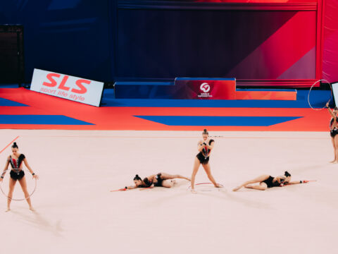 Ritmikus gimnasztika – Döntőzött és 6. helyen végzett a felnőtt együttes-kéziszer válogatott Szófiában 8 Ritmikus gimnasztika – Döntőzött és 6. helyen végzett a felnőtt együttes-kéziszer válogatott Szófiában