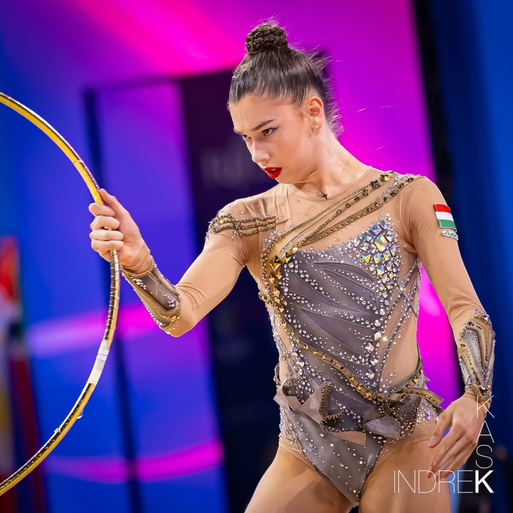 Bajnokavatás a ritmikus gimnasztikázóknál