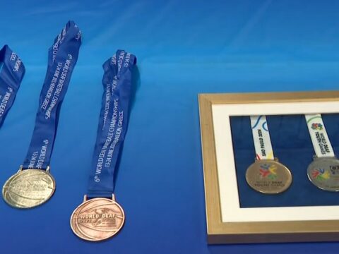 felavattak a siketek nemzetkozi sportbizottsaga uj szekhelyet budapesten