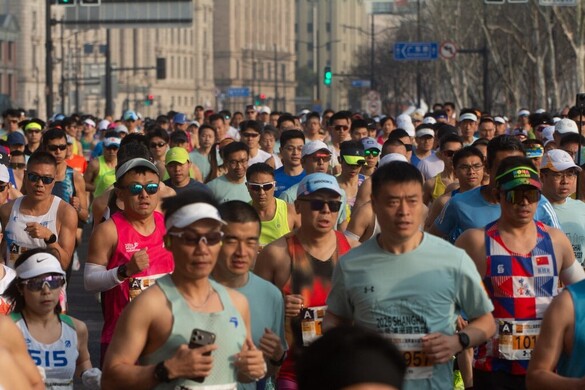 Kínában nyilvános sorsoláson dől el, ki indulhat a maratoni távon