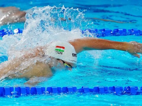 negy magyar erem a parizsi uszoviadal nyitonapjan