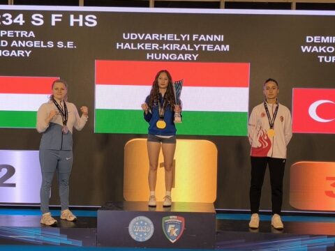 Magyar duplázók az olaszországi kick-box világkupán