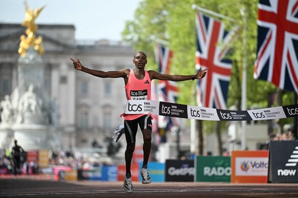  Történelmi világcsúcs