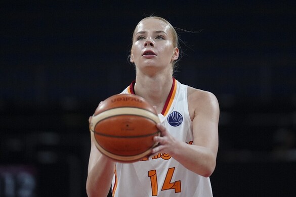 Juhász Dorka csapata ezüstérmes a török kosárbajnokságban