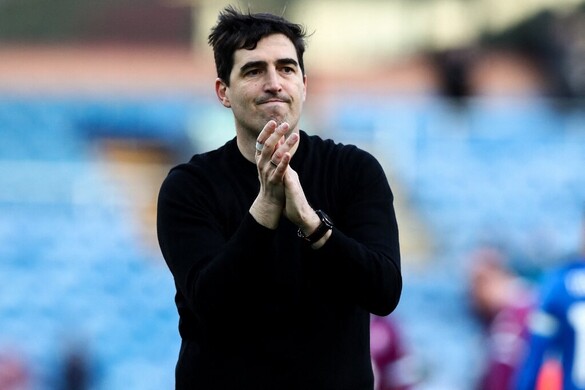 Távozik Tóth Alexék edzője