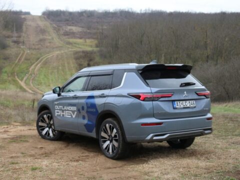 Egy termetes plug-in hibrid