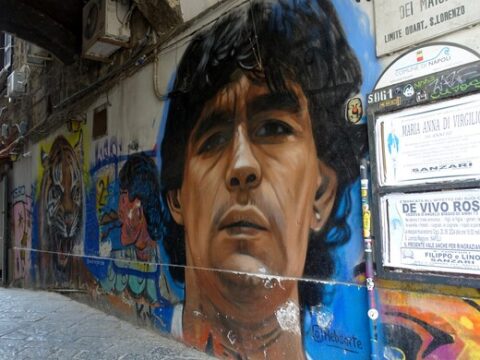 Új tárgyalás kezdődött a legendás futballsztár, Maradona halála ügyében