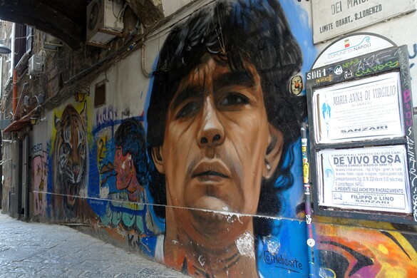 Új tárgyalás kezdődött a legendás futballsztár, Maradona halála ügyében