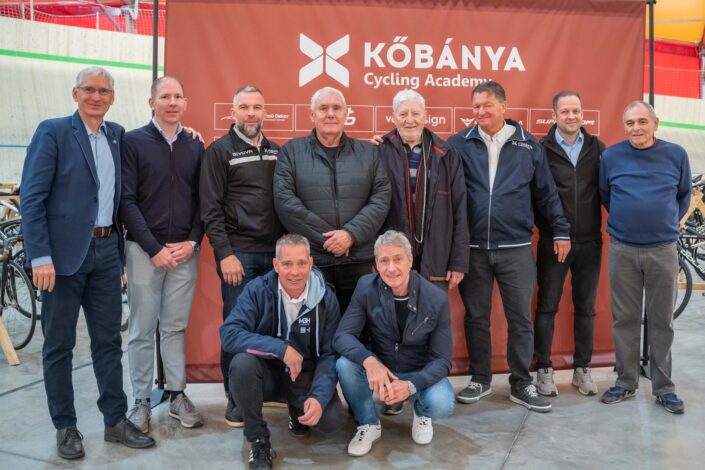 A profi kerékpársportnak nevelne utánpótlás versenyzőket a Kőbánya Cycling Academy