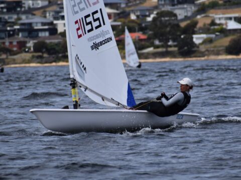 Érdi Mária bronzérmes Hyères-ben!