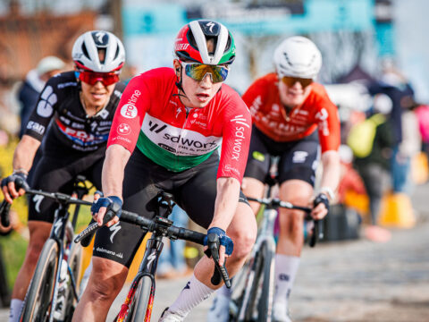 Vas Blanka remek versenyzéssel 17. a Párizs-Roubaix-n 15 Vas Blanka remek versenyzéssel 17. a Párizs-Roubaix-n