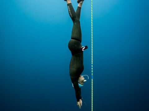 A világcsúcs után történelmi magyar rekord a szabadtüdős búvársportban