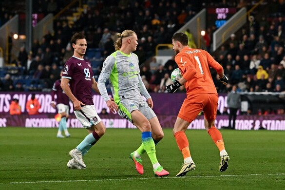 Győzött és élre állt a Manchester City