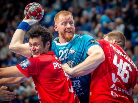 miert kellett elzavarni szegedrol gottfridssont es hol van a bevasarlok felelossege