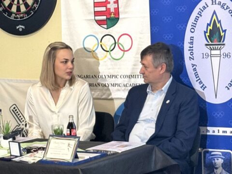 pasztor noemi addig kezilabdazom amig oromet okoz a jatek